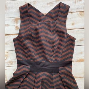 KAREN MILLEN fit & flare dress sz 6 chevron black brown zig zag party EUC